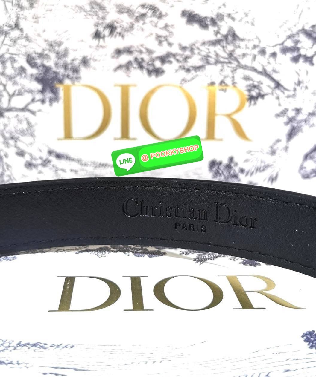✨Best Gifts ideas! กลับมาตามคำเรียกร้อง!✨ Dior Belts 3D Logo Gift With Purchase พรีเมี่ยมกิ๊ฟ Limited จาก Christian Dior Perfume Dutyfree Counter ดีไซน์สุดคลาสสิคหัวเข็มขัด Vintage วัสดุ 3D Gold Metal สายหนังแท้สีดำปรับระดับได้ Black & Gold