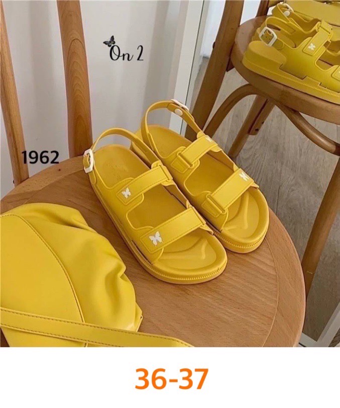 SALE ลดกระหน่ำเคลียร์สต๊อก 350 ส่งฟรี ems เลยจ้า สินค้าใหม่ไม่มีตำหนิ