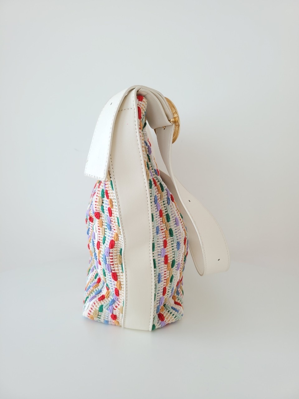 รุ่นใหม่ พร้อมส่ง!!!!! Yumi bag ลายผ้าถักโทนสีน่ารัก เหมาะไปมหาลัยมากใบนี้ ใส่ipadได้ทุกรุ่นเลย