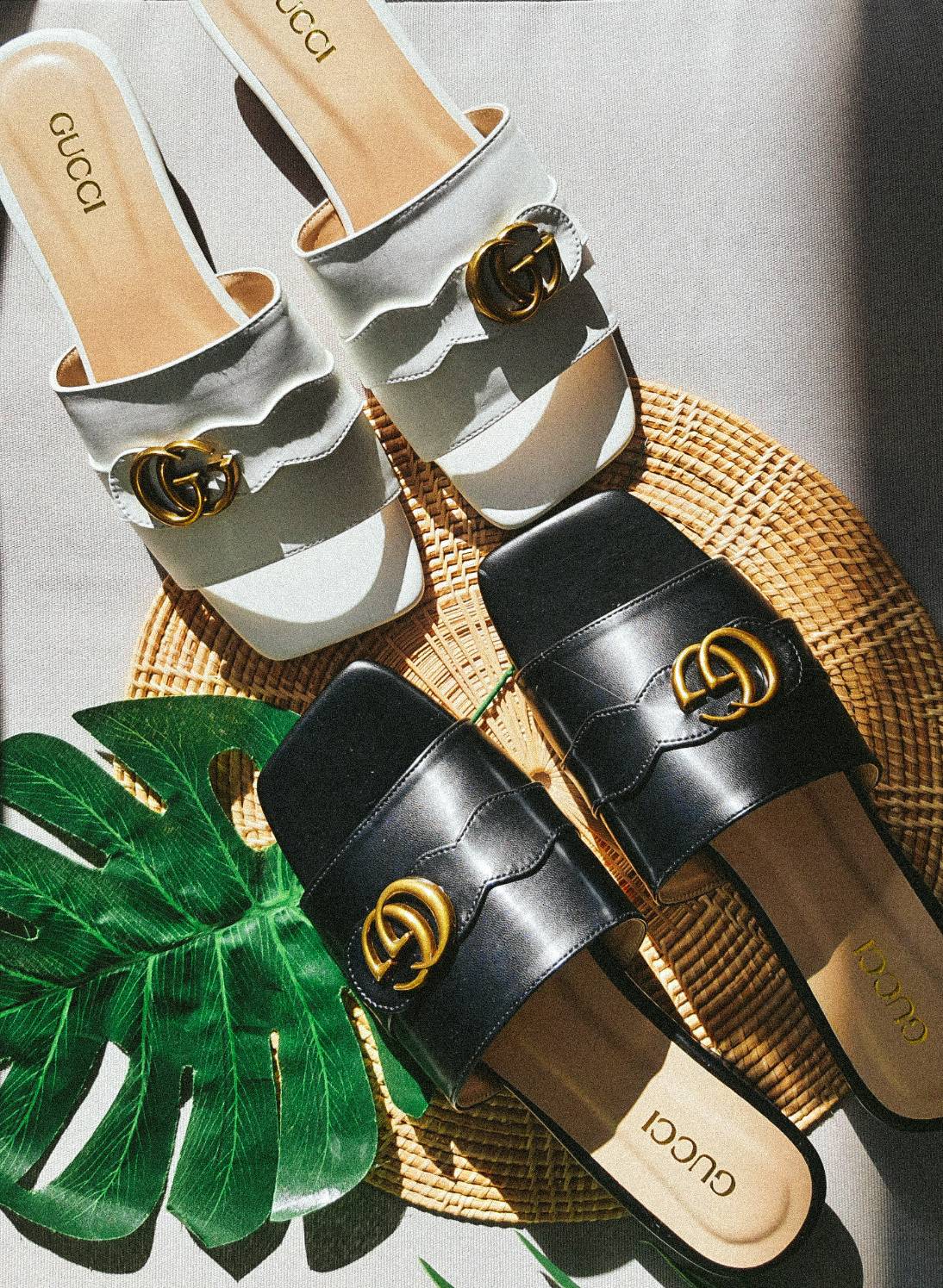 SS-100 พร้อมส่ง แบบมาใหม่ Gu cc i sandel 2020 รองเท้าส้นตันสูง 1 นิ้ว งานทรงสวม หนังPU นิ่ม ทรงเก็บหน้าเท้าได้ดี สวยมากๆ ความสูงกำลังดี ใส่สบาย ดีไซน์สวยหรู มากจ้า