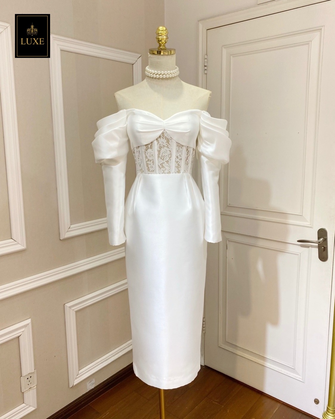 เดรสแฟชั่น เดรสเสื้อเปิดไหล่แขนยาว กระโปรงทรงสอบ