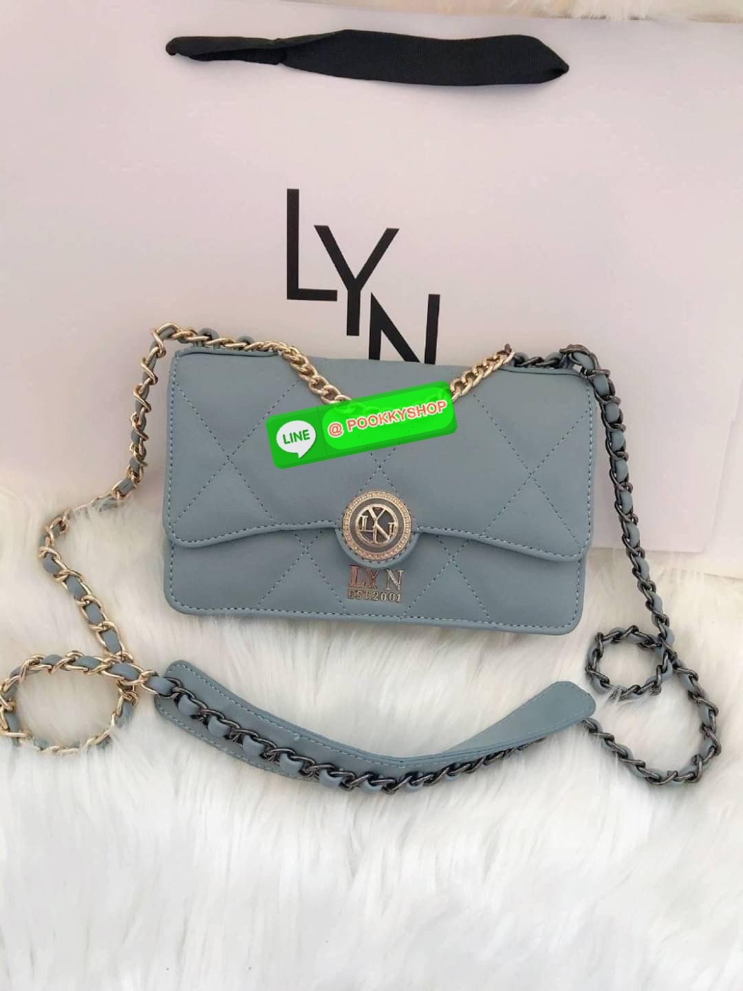 กระเป๋า Lyn งานเซตสะพายข้าง แถมกระเป๋าสตางค์ คอลเล็คชั่นใหม่ ซื้อ 1 ได้ถึง 2