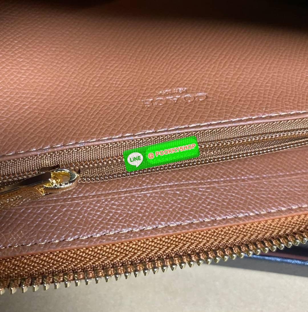 พร้อมส่ง 📌อุปกรณ์มาพร้อมกล่อง/แคร์การ์ด/ถุงกระดาษ/พวงกุญแจ COACH ACCORDION ZIP WALLET IN SIGNATURE CANVAS กระเป๋าสตางค์ใบยาว ซิปรอบ ใช้งานง่าย ด้วยฟังค์ชั้น ด้านใน ใส่บัตรได้จุใจ มีช่องซิปใส่เหรียญตรงกลาง โดนใจหลายๆคนไปเรียบร้อยและคลาสสิค เรียบหรู