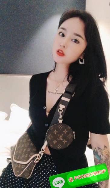 💥LIMITED EDITION LV PREMIUM GIFT LV MULTI POCHETTE ACCESSORIES 💥พร้อมส่งที่ไทย รุ่นหายากมากๆ สุดคุ้ม!! สินค้าพรีเมี่ยมกิ๊ฟ ตปท. ✔️กระเป๋าวัสดุหนังแท้อย่างดี ที่รังสรรค์ออกแบบให้สะพายข้างได้;หรือเปลี่ยนสายเป็นหิ้วหรือคล้องไหล่ได้