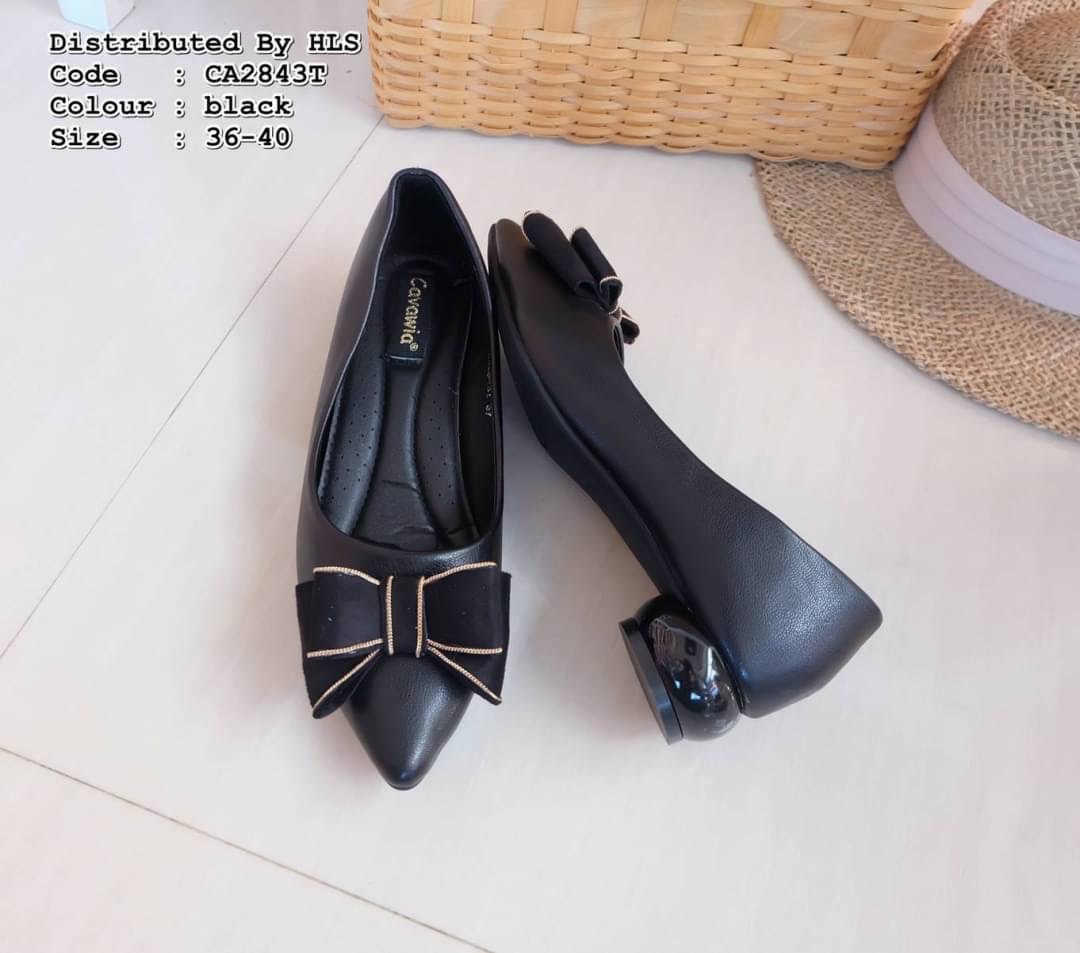 💗💗 แบบใหม่ มาแล้วคะ พร้อมส่งคร่าา🙏🏻🙏🏻 !! รองเท้าคัชชู ทรงหัวแหลม ส้นกลม สูง 1.5" ติดโบว์หวานๆ หนังนิ่มมากๆ ใส่สบายๆชิวๆ