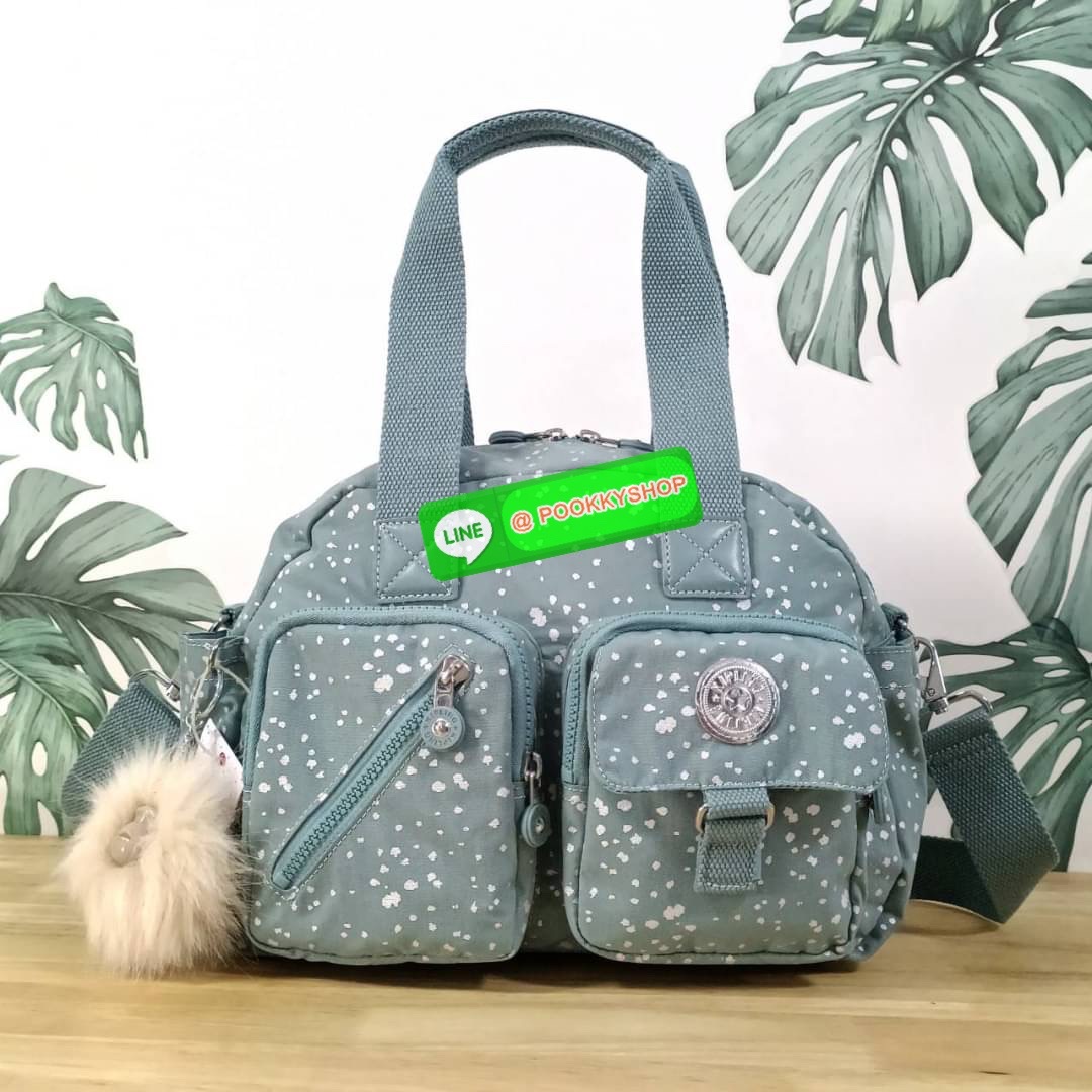 Kipling Women’s Defea Top-Handle Bag (ผ้าหนา) กระเป๋าถือหรือสะพายจาก Kipling วัสดุทำจาก Nylon + Polyester