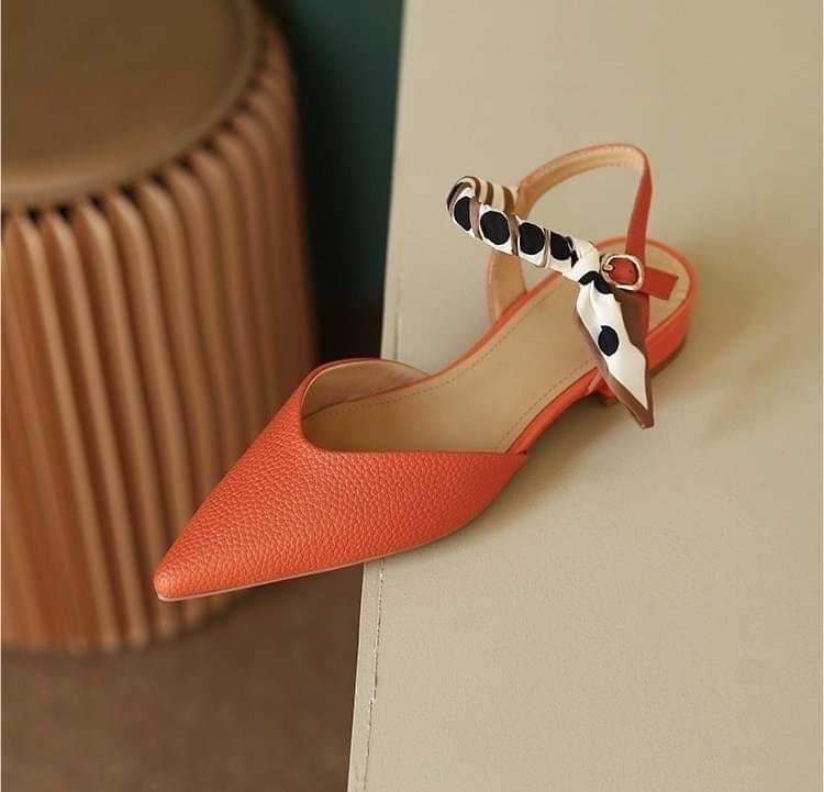 พร้อมส่ง👠👠👠รองเท้ารัดส้น คาดสายผ้า ทรงหัวแหลม ซับหนังนิ่ม ใส่สบายมาก น่ารักค่ะ บอกเลย สวยมากจ้า