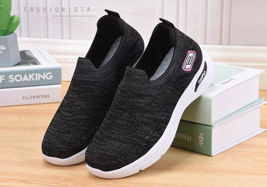 มาแล้วค่ะ รุ่นขายดี!! พร้อมส่งเลย ไม่ต้องรอนานคร๊า ไม่อยากให้พลาดเลยสำหรับรุ่นนี้ !! รองเท้าสุขภาพทรงสลิปออน วัสดุผ้าทอเนื้อหนานุ่มขึ้นทรง ใส่สบายกระชับเท้า ดีไซน์สวยเก๋ พื้นยาง 1.5 นิ้ว รองรับแรงกระแทกเท้าและยืดหยุ่นได้ดีมากๆค่ะ ใครได้ใส่ต้องหลงรักแน่นอน