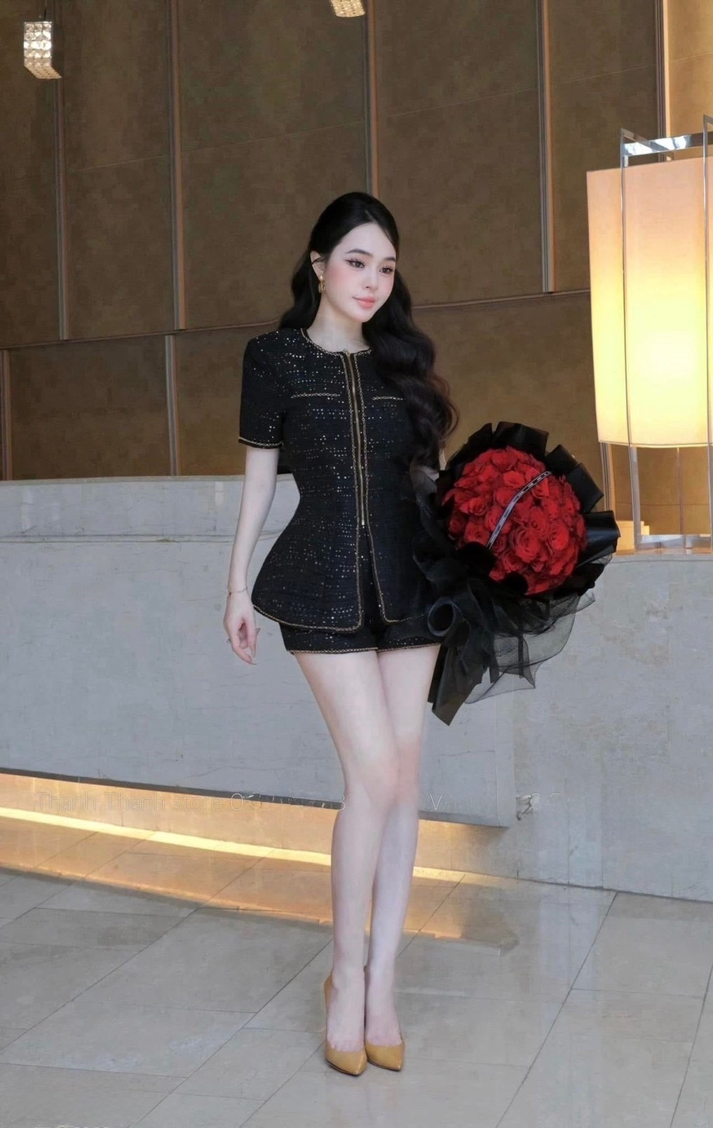 ชุดเซทแฟชั่น ชุดเซต2 ชิ้น เสื้อ+กางเกงขาสั้น รุ่นนี้ผ้าเป็นทวิตทั้งชุดเทคเจอร์