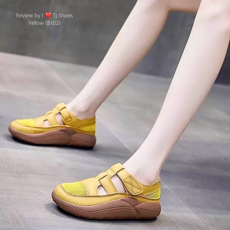 !! พร้อมส่งรองเท้าเพื่อสุขภาพนำเข้าสวยเก๋ขายดีมากๆ !!! - รุ่นนี้ใส่ดีมาก ใส่เดินสบาย - มีรูระบายอากาศ ใส่แล้วเท้าไม่อับ - สายสามารถปรับให้กระชับได้ - ส้นยางคุณภาพดีกันลื่นและช่วยซัพพอต์เท้าได้ดี - จับแมทกับชุดง่าย ใส่แล้วดูเกร๋ดูน่ารักมากๆ - ทางร้านถ่ายรู