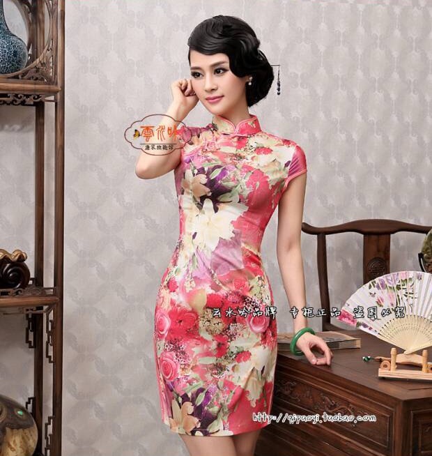 ชุดกี่เพ้า ชุด กี่เพ้าประยุกต์ เนื้อผ้าไหม ลายดอก สีโทนชมพู สวยหวาน แต่งปลายขลิบ เนื้อผ้าสวยหรู งานเนี๊ยบมากคะ Size M