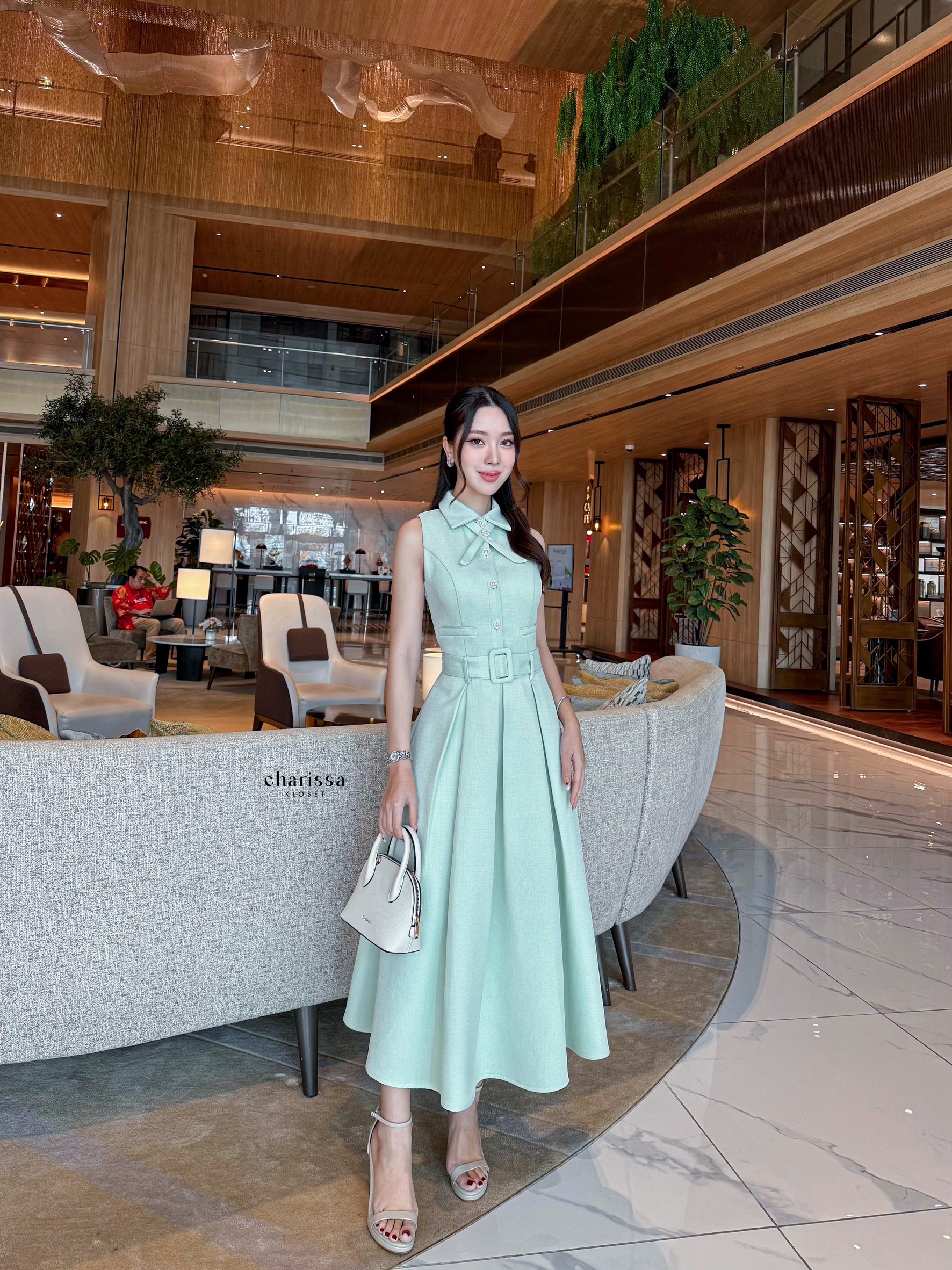 เดรสแฟชั่น เดรสผ้าพรีเมี่ยม มาพร้อมเข็มขัดและโชเกอร์