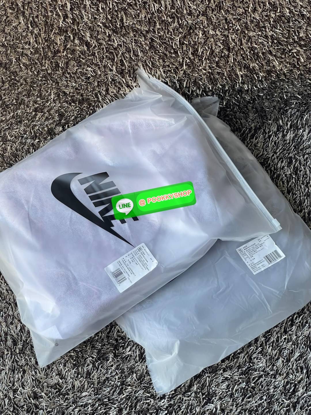 💕NIKE Brasilia Just Do It เตรียมพร้อมก่อนออกเดินทางด้วยกระเป๋าเป้สะพายหลังจาก NIKE รุ่น Brasilia Just Do It ด้วยภายในที่กว้างขวางสำหรับจัดเก็บสัมภาระที่หลากหลายไม่ว่าจะเป็นสมุดหนังสือ ดินสอหรือเครื่องเขียนสำหรับไปโรงเรียนหรือใส่ขวดน้ำเตรียมพร้อมเด