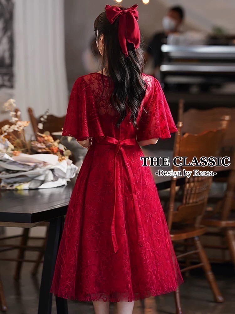 เดรสแฟชั่น เดรสแขนระบาย โบว์ผูกเอว ใช้ผ้าเนื้อดีหลายเนื้อผ้า หลายชั้น