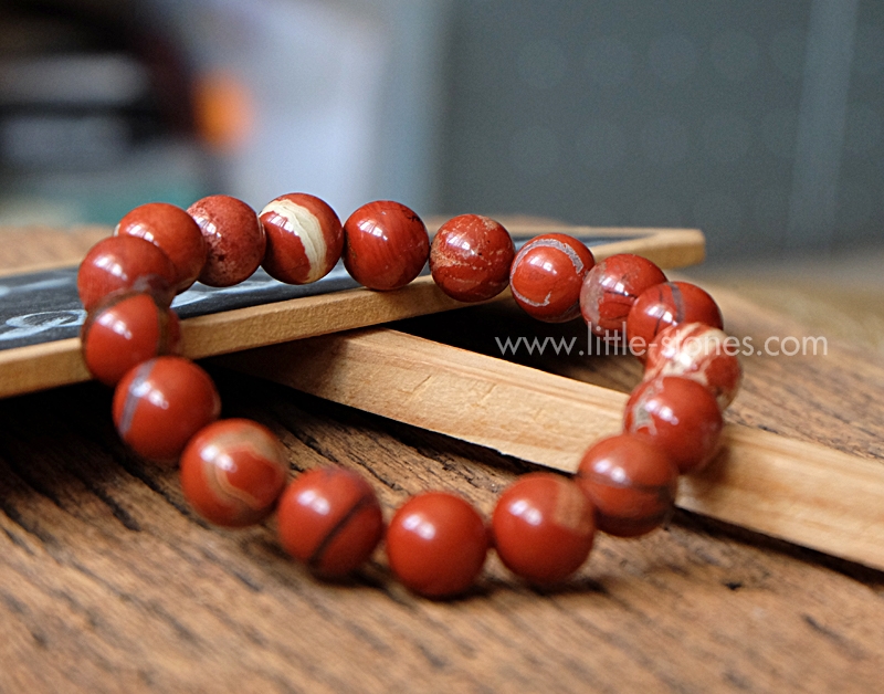 ++ Red Jasper - เร้ดแจสเปอร์ เม็ดกลมขนาด 10 mm ++