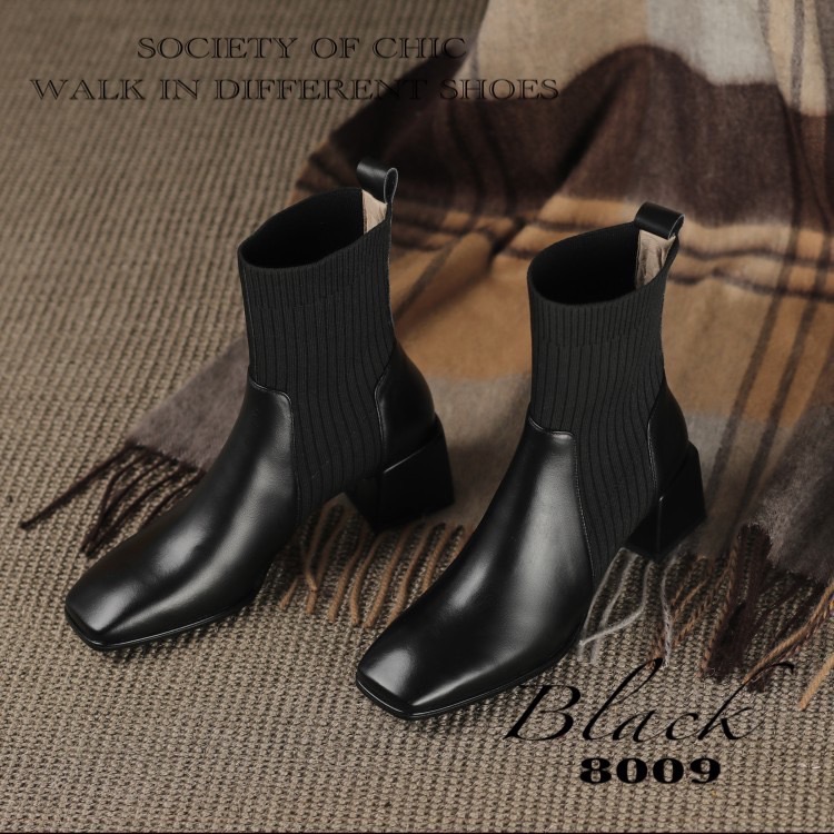 มันต๊าช!!มากแม่ เดินสับ แบบเฟียสๆ ให้เฉิดฉาย สไตล์สาวมั่น เดินในก็สวย เดินนอกก็แซ่บ! รองเท้าบูท ที่ใส่ง่ายเข้ากับทุกชุด ยีนส์ กระโปรง เดรส คาฟงคาเฟ่ ก็ไปได้หมด สูง 5.3 cm น้ำหนักเบา สวมใส่ง่าย เชิ่ดๆเริสๆ พร้อม เซลฟี่ โพสท่าสวยๆ กันได้เลยคร้า