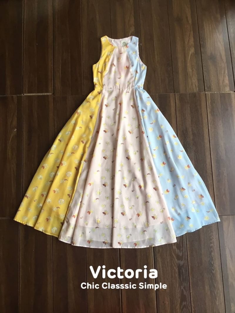 NEW arrivals by" VICTORIA " BRAND :: MRH DETAIL :: เดรสแขนกุดตัวยาวเล่นสี3โทนวินเทจ ใส่สวยยาวพริ้วมากๆค่าคอลเล็คชั่นใหม่ล่าสุด พูดเลยว่าใส่เก็บสวยทรงมากกกก ห้ามพลาดนะคะ