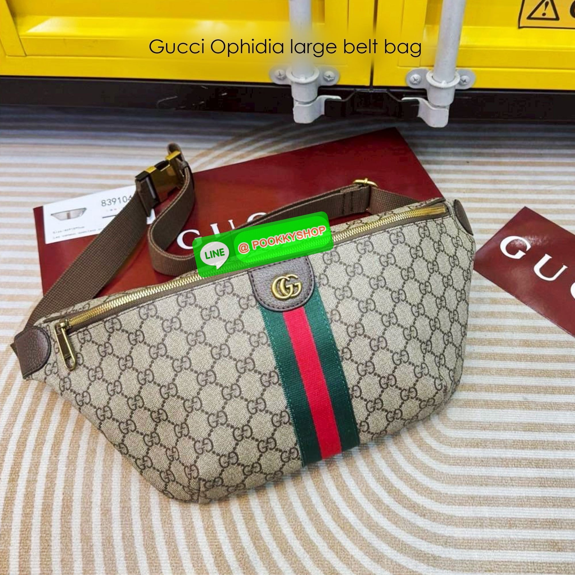 Gucci Ophidia large belt bag กระเป๋าคาดอก/คาดเอวใบใหญ่คลาสสิก ดีไซน์แถบคาดสีเขียวแดงโดดเด่น สวยหรู ภายในโล่งกว้างใส่ของได้เยอะ สายสะพายคาดอกแน่นหนา ปรับได้ตามชอบอีกเล็กน้อย ที่สุดของไอเท็มขายดี พร้อมเสิร์ฟให้ถึงบ้านไปเลยจ้า