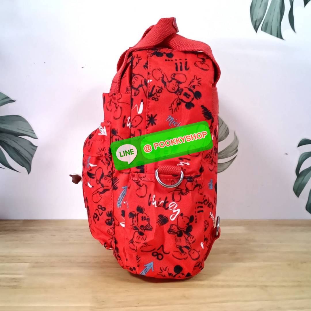 KIPLING 3 WAYS MINI BACKPACK ซับในลายตาราง กระเป๋าสะพาย 3 Ways รุ่นใหม่ วัสดุ Nylon & Polyester 100% หูหิ้วหนังปั๊มชื่อแบรนด์ สายสะพายยาวเลื่อนปรับได้ free size และ สามารถถอดได้ สามารถถือหรือสะพายได้ จะสะพายไหล่ สะพายเฉียง Crossbody หรือจะคล้องสายเป็นเป้ส