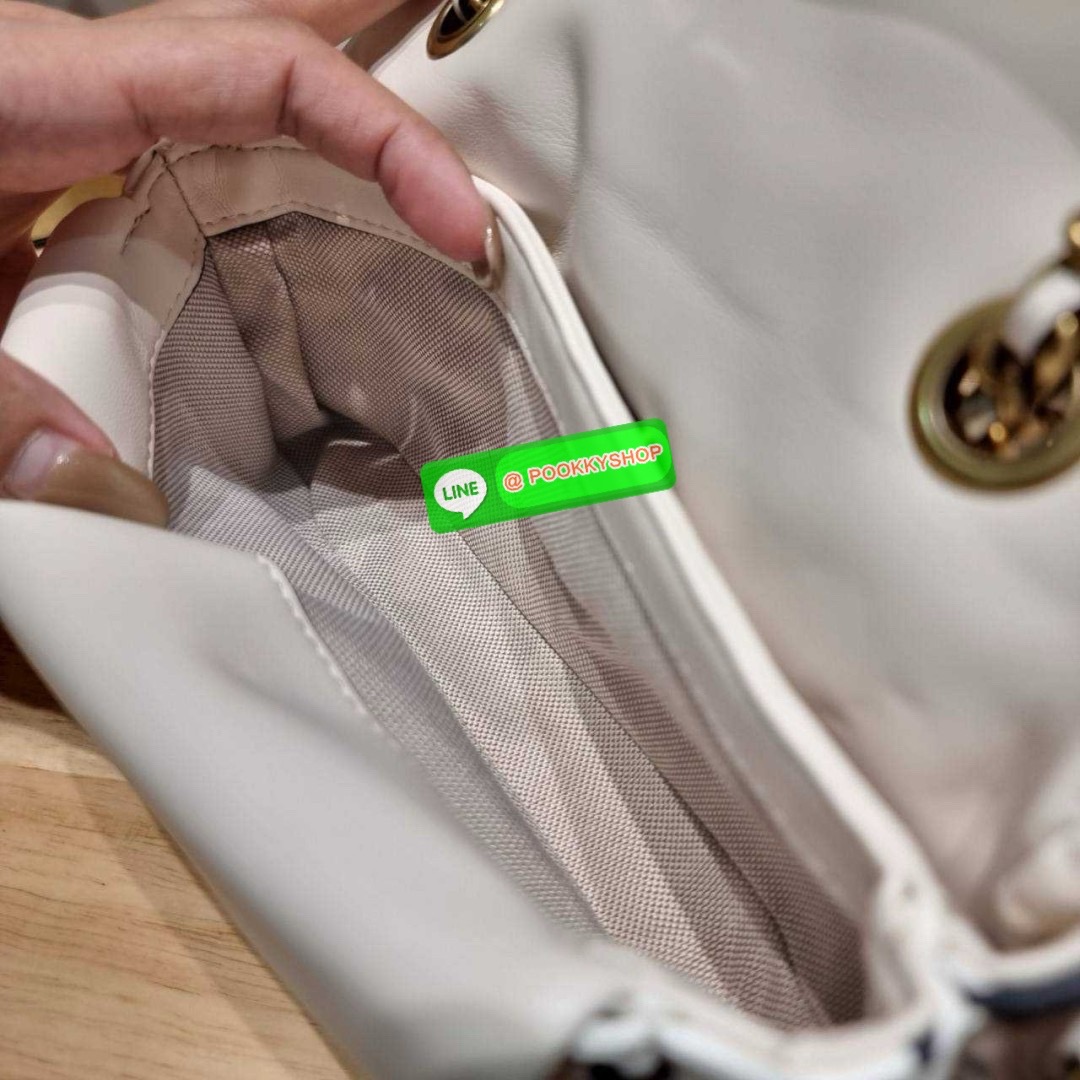 COACH CR702 TABBY SHOULDER BAG 20 WITH QUILTING AND FLORAL PRINT 🔆 Details ไอเท็มใหม่ สวยเกินเรื่องไปมาก! ดีไซน์ลวดลายดอกไม้สดใสตัดกับโทนสีคลาสสิคได้อย่างลงตัว