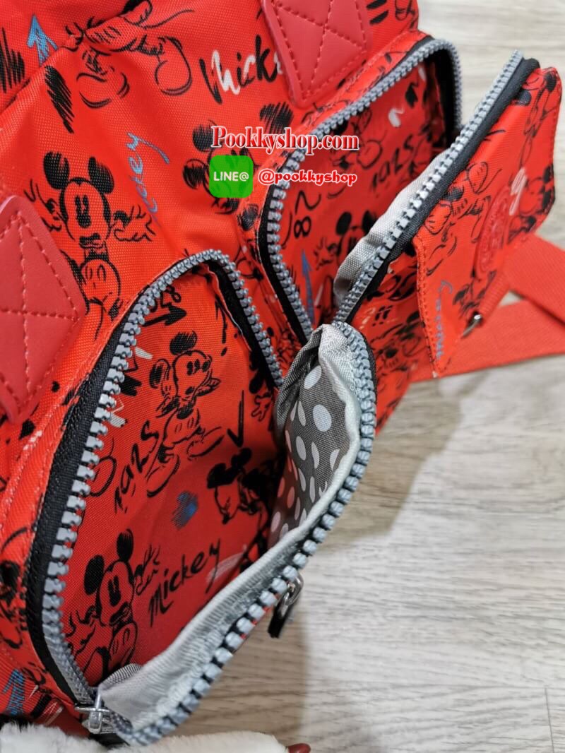 MUST HAVE! NEW! KIPLING 90 YEAR DISNEY'S MICKEY MOUSE NYLON CITY BAG 2019 กระเป๋าถือหรือสะพายคอลเลคชั่นสุดพิเศษ Mickey Mouse 90 ปี วัสดุ Nylon+Polyester100% น้ำหนักเบา มีหูหิ้วจับถนัดมือเเละสายสะพายยาวเลื่อนปรับระดับได้ มือจับหูหิ้วเป็นหนังปั้มโลโก้