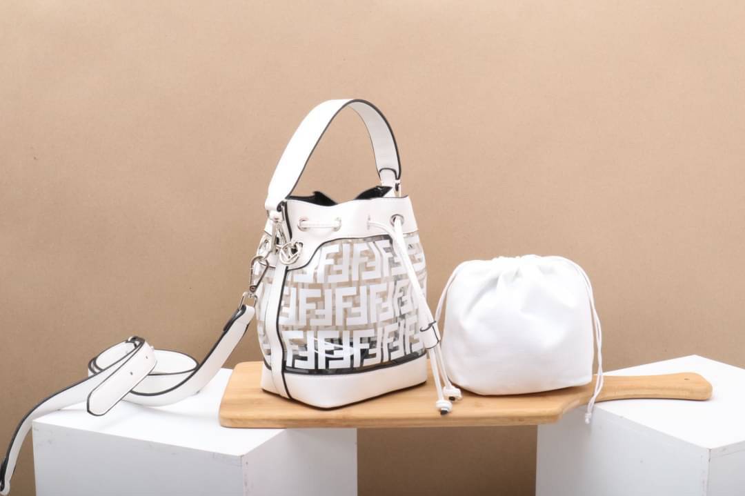 มาอีกรอบละจร้าา สวยกราบมากแม่.. ทนกระแสไม่ไหวจริงๆ ไม่มีไม่ได้แล้ว สวยเกร็งจนหายใจแทบไม่ออก งานสวยมาก ตัวพสาสติกใสอย่างหนา อะหลั่ยปั๊มทุกจุด รักเลยรุ่นนี้