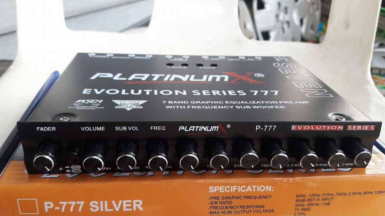 ปรีแอมป์รถยนต์ 7 แบนด์ ยี้ห้อ PLATiNUM X รุ่น 777