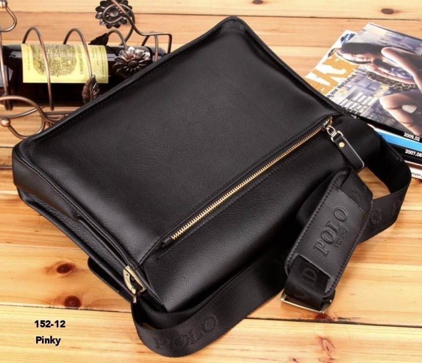 พร้อมส่ง 152-9 และ 152-12 กระเป๋าสะพายผู้ชาย 152-9 และ 152-12 งานนำเข้า polo ที่หนุ่มๆชื่นชอบ หนังดีมาก งานระดับไฮเอน สายสะพายหรู ดูดี มีหนังรอง ด้านในมีช่องใส่ของเยอะ ใช้แล้วดูดี ดูเท่ห์สุดๆ