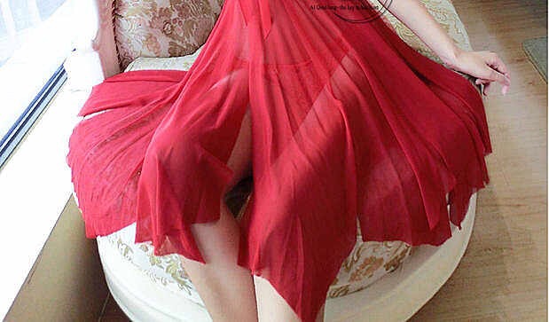 สายเดี่ยว เซ็กซี่ สีแดงไวน์ แหวกขา สีด้าน สวย เก๋ เซ็กซี่ แบบมีระดับมากๆคะ เนื้อผ้าดีมาก มีน้ำหนัก ทิ้งตัว +G string เข้าชุดคะ