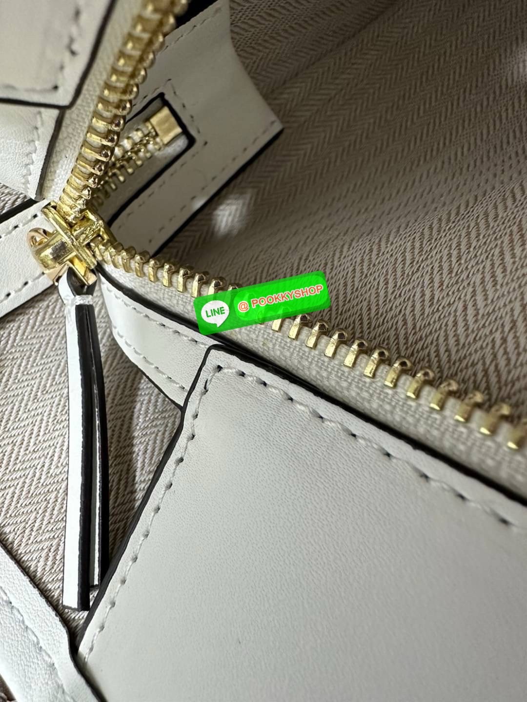 🌼 Tory Burch Gemini Link Canvas Tote Small – ลายดอกไม้ปักสุดละมุนในโทนคลาสสิก น้ำหนักเบา ใบขนาดกำลังดี ใช้ได้ทุกวันทั้งถือและสะพาย 💼