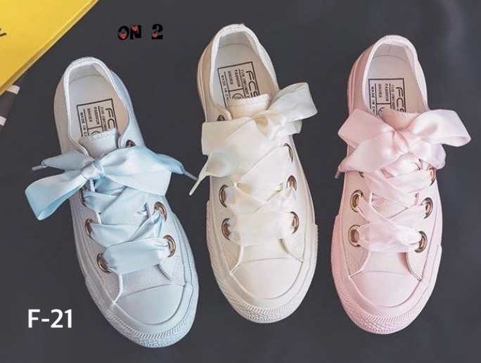 รองเท้าผ้าใบสีพาสเทลหวานงานสไตล์แบรนด์ สายริบบินผูกโบ งานน่ารักเกาหลีมากกก มี 3 สี