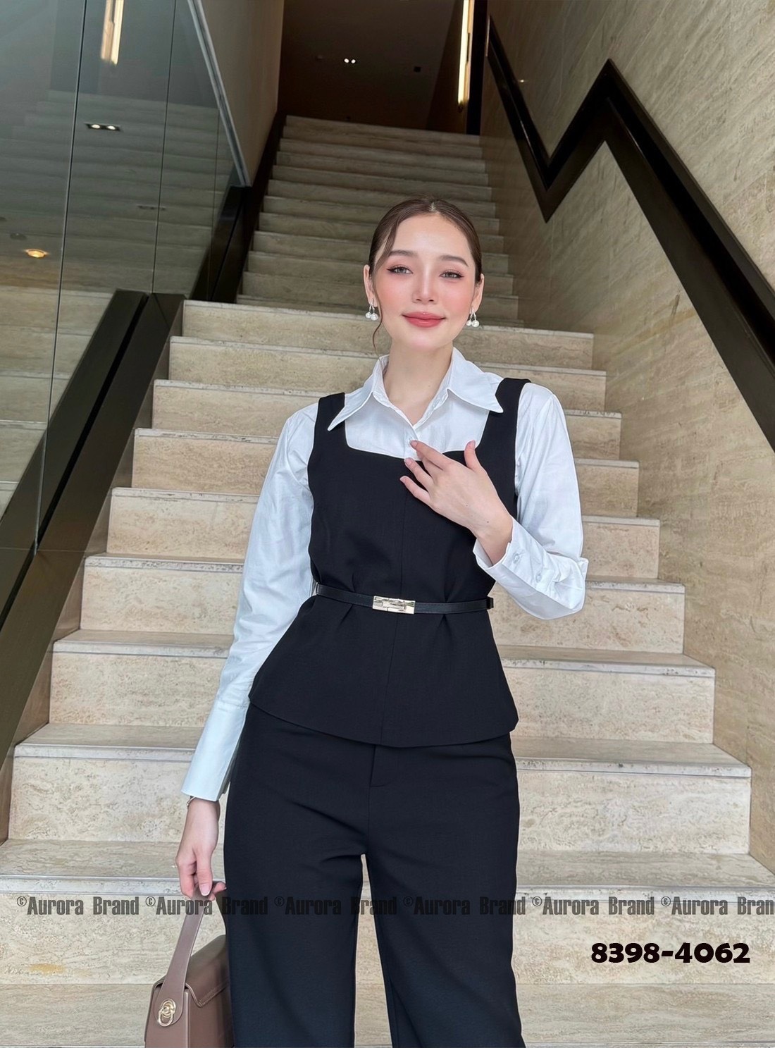 ชุดเซทแฟชั่น SET. 4Pieces Black & White ชุดเซตที่แมทกันได้สวยหรู ลักชูวสุดๆ