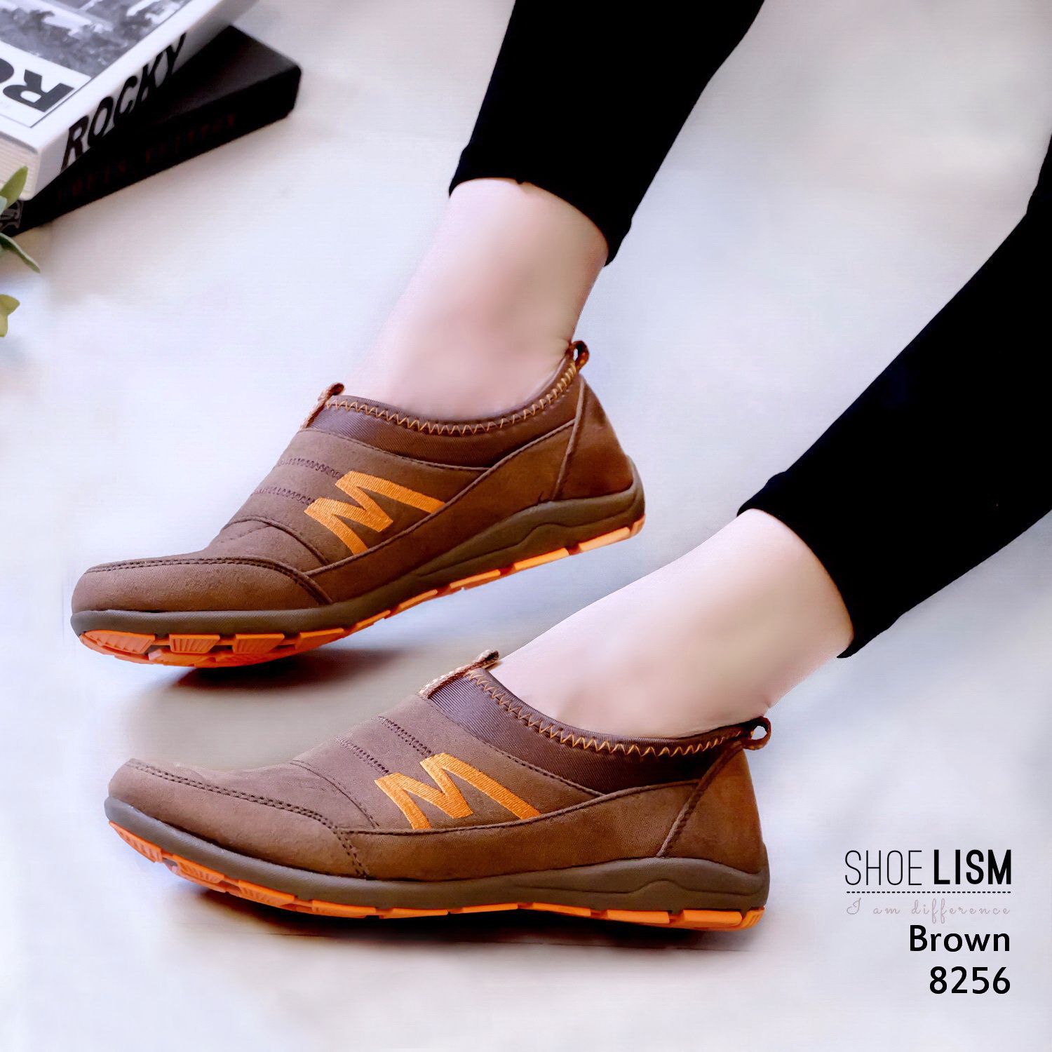 มาล้าวว รองเท้าผ้าใบยางยืด ลายเอ็ม ผ้าใบไร้เชือก ที่ขายที่สุด น่ารักลงตัว ใส่ง่ายสบายเท้า กระชับ ใส่เดิน วิ่ง ปั่นจักรยาน ใส่เที่ยวได้หมด พื้นถอดซักได้ค่ะ