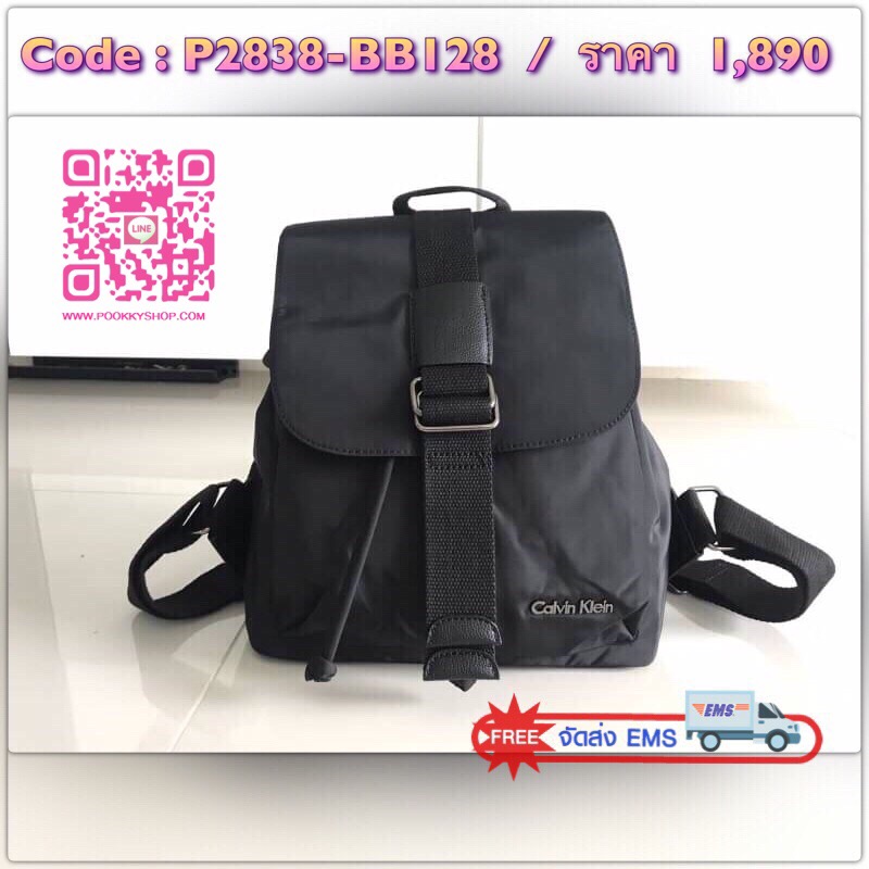กระเป๋าสะพายหลัง Calvin Klein Backpack เป้ สีดำ พร้อมส่งที่ไทย 2017 กระเป๋าหนังสลับไนล่อน สุด chic มาพร้อมป้ายยี่ห้อ metal สีเงิน ตัดสีดำ อย่างโดดเด่น ข้างหลังมีซิปเปิดปิดได้ค่ะ ช่องกระเป๋าปกติใช้สายรูด แบบขนมจีบ ล็อคด้วยกระดุมเป๊ก สะดวกสบายและจุของได้เย