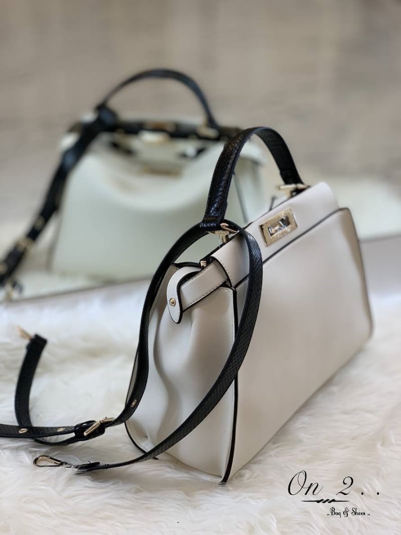 FD Monster พร้อมส่งเเล้วค่า Fd monster ที่ทุกคนเรียกร้องง ด้วยดีไซน์ความเท่ เกร๋ตรงเปิดตาได้ เพิ่มลูกเล่นให้กระเป๋าของคุณไม่น่าเบื่อ มาพร้อมสายสะพายยาว 1 เส้น ตัวหนังเป็น PU premium มีความละเอียดสูง สวยงามเทียบเท่าหนังเเท้ พร้อมส่ง