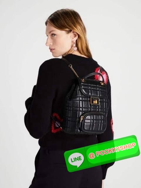 KATE SPADE NEW YORK Evelyn Small Quilted Leather Backpack กระเป๋าเป้สะพายหลังไซต์เล็กสุดคิ้ว หนังนิ่มสุดๆเย็บลวดลายตารางทั้งใบ ด้านหน้าตกแต่งต้วยชื่อแบรนด์ มีช่องเล็ก 1 ช่อง เปิด-ปิดกระเป๋าด้วยตัวล็อค ด้านในตัวกระเป๋าโล่งกว้าง จุของได้เยอะ และมีช่องซิปใส่