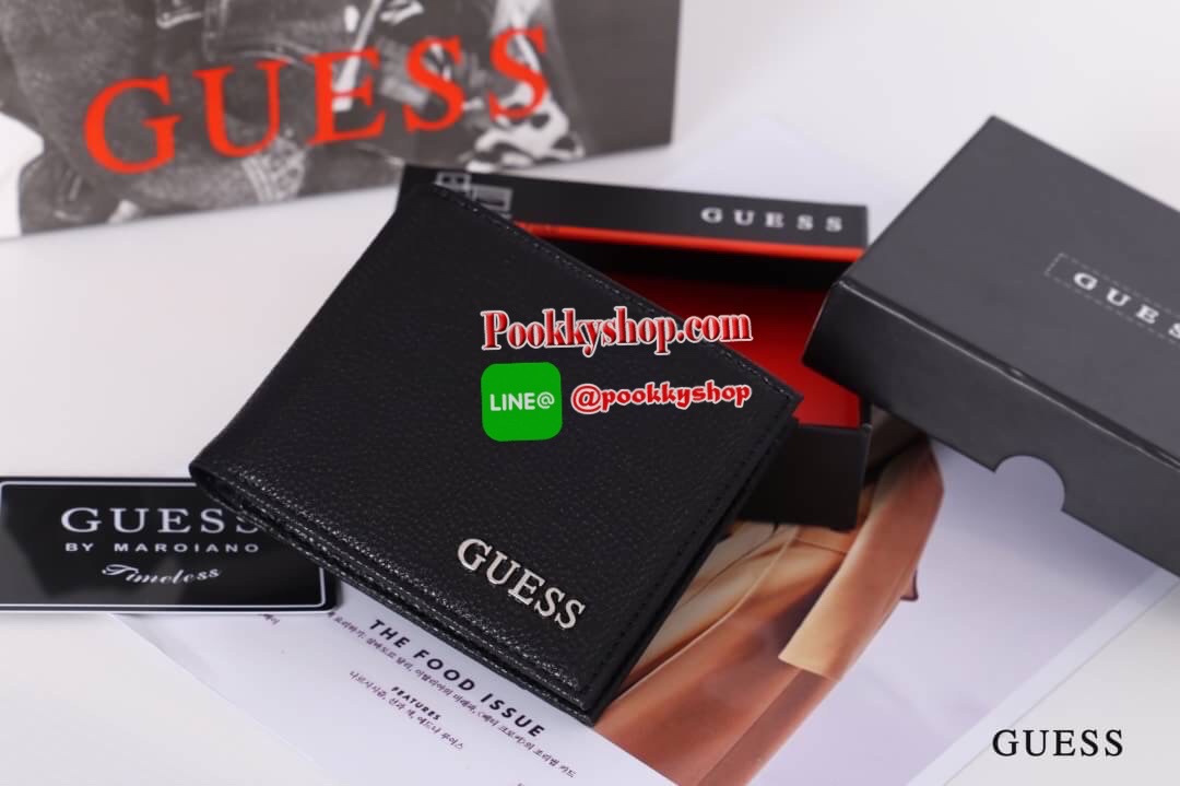 Guess short wallet กระเป๋าสตางค์ใบสั้น ทรงสวย หนังนิ่มมือ น่าใช้ ดีไซน์เรียบหรู ดูแพง ด้านหน้าแต่งโลหะแบรนด์ อะไหล่เงินสวย ตามแบบฉบับแบรนด์ ด้านในมีช่องใส่นามบัตร และธนบัตร และมีช่องสำหรับใส่เหรียญ ใบจริงสวยน่าใช้มาก สาวๆ หนุ่มๆ ห้ามพลาดเลยค่ะ
