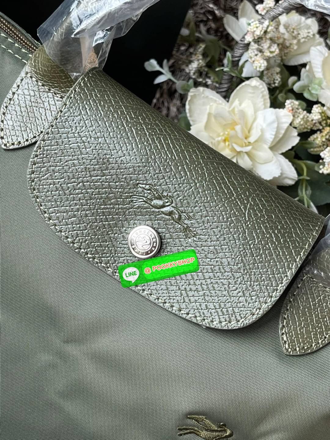 ðLongchamp LE PLIAGE GREEN Top handle bag S āļāļĢāļ°āđāļāđāļēāļāļ·āļāđāļāļāļīāđāļ§āđāļāļāļĩāđāļĄāļĩāļāđāļģāļŦāļāļąāļāđāļāļēāļāļĒāđāļēāļāđāļŦāļĨāļ·āļāđāļāļ·āđāļ āđāļāļāđāļāđāļāļāđāļ§āļĒāļĨāļēāļĒāđāļŠāđāļāļŠāļ°āļāļēāļāļāļēāđāļāļāļāļĨāļēāļŠāļŠāļīāļāđāļĨāļ°āļŠāļąāļĄāļāļąāļŠāļāļĩāđāđāļāđāļāļāļđāđāļŦāļāļīāļ āļāļĢāļ°āđāļāđāļēāđāļāļāļĩāđāļŠāļēāļĄāļēāļĢāļāļāļ·āļāļāđāļ§āļĒāļĄāļ·āļāļŦāļĢāļ·āļāļāļąāļāđāļāđāļāļŦāļāļąāļāļŠāļ·āļāļāļāļāđāļāļāđāļāđāđāļāļāļĢāļīāļāļāļēāļāđāļ§āļĒāļŦāļđāļāļąāļāļāļąāđāļāļŠāļāļāļāđāļēāļāđāļĨāļ°āļāļąāļ§āļĨāđāļāļāđāļ