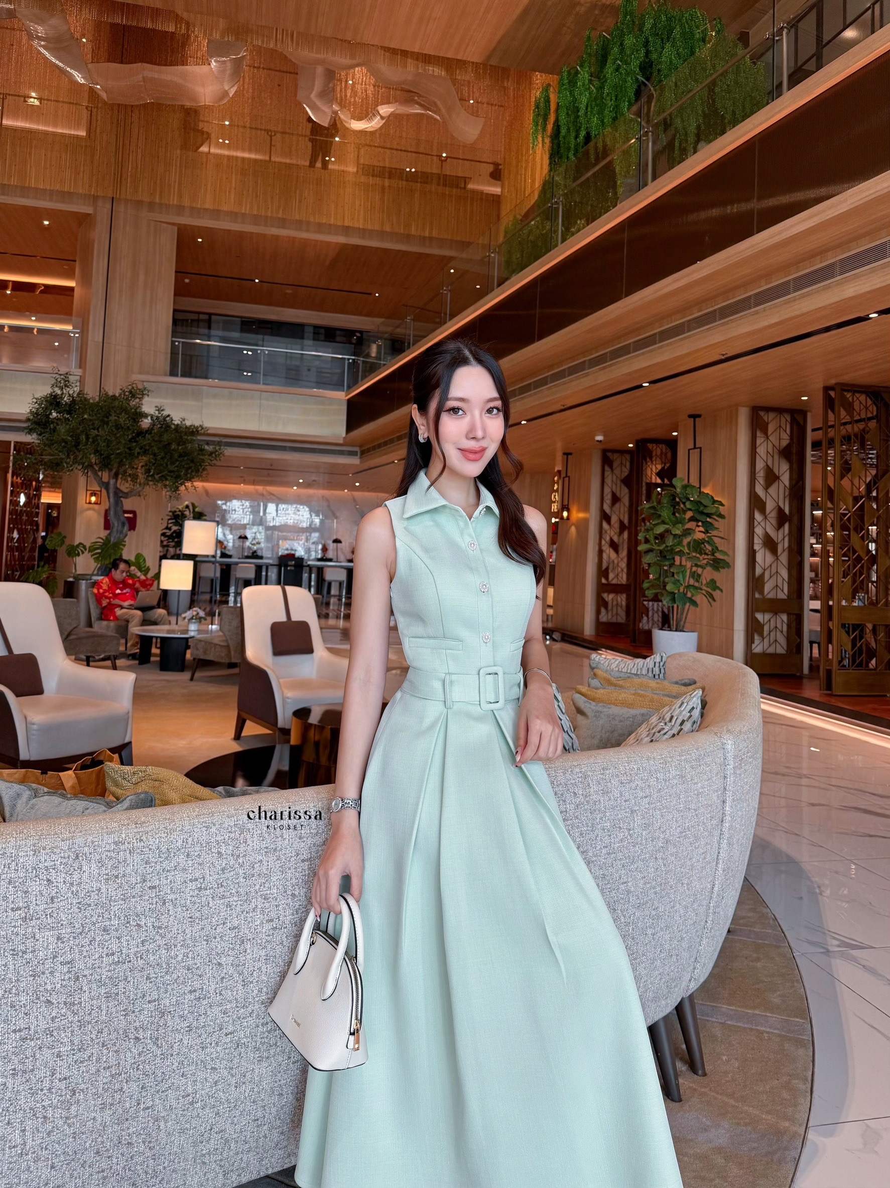 เดรสแฟชั่น เดรสผ้าพรีเมี่ยม มาพร้อมเข็มขัดและโชเกอร์