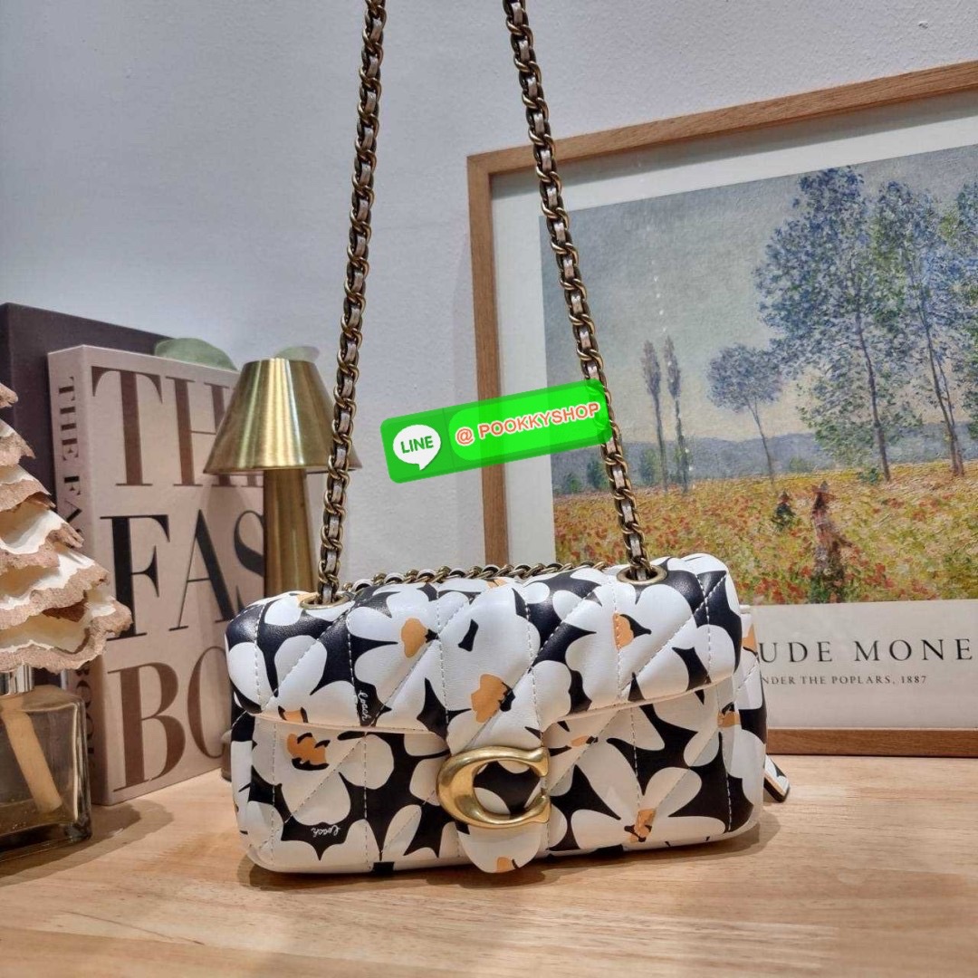 COACH CR702 TABBY SHOULDER BAG 20 WITH QUILTING AND FLORAL PRINT 🔆 Details ไอเท็มใหม่ สวยเกินเรื่องไปมาก! ดีไซน์ลวดลายดอกไม้สดใสตัดกับโทนสีคลาสสิคได้อย่างลงตัว