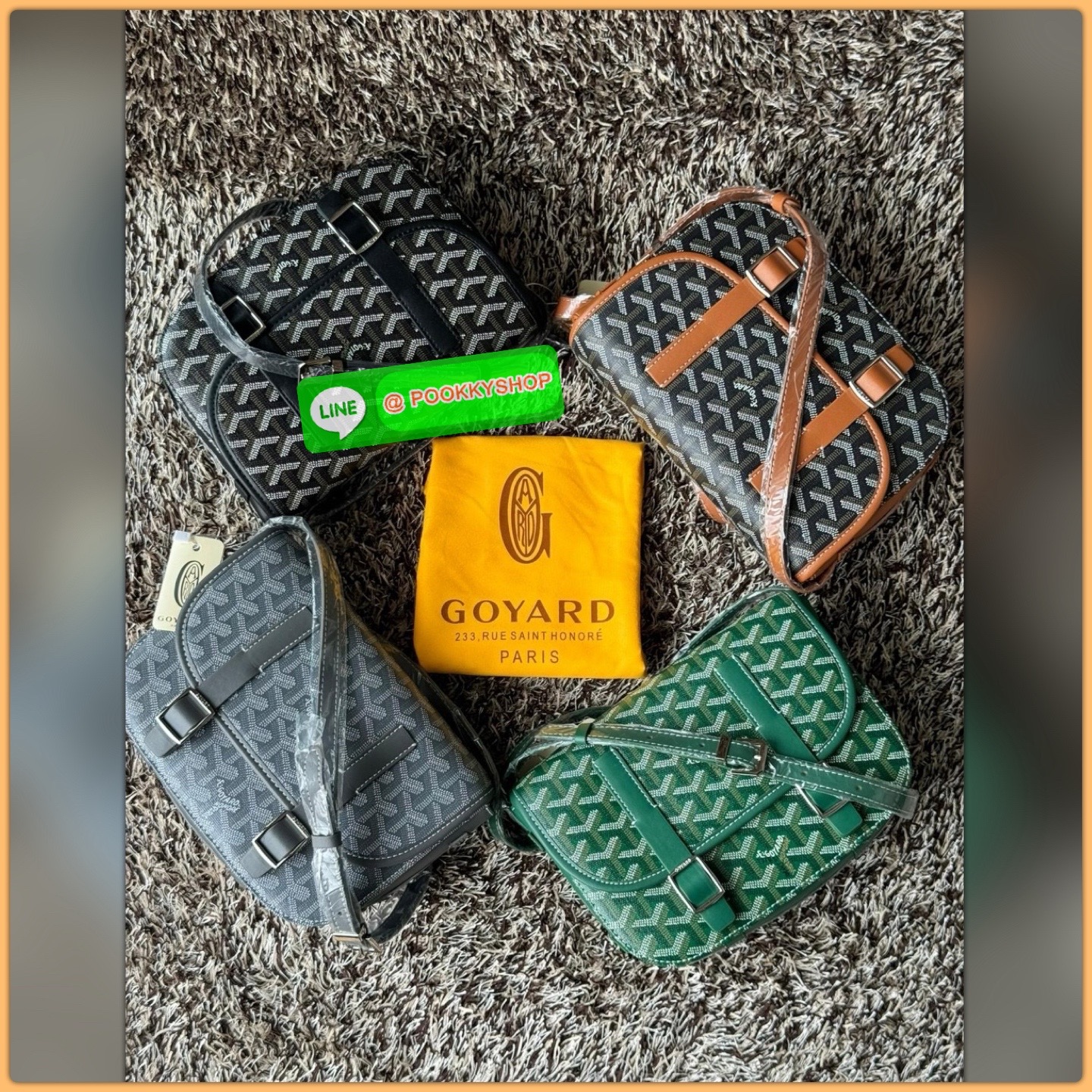 Goyard Belvedere Messenger ถูกออกแบบให้มีน้ำหนักเบาเพื่อความคล่องตัวสามารถใส่สิ่งของ ได้อย่างสบายและถือได้ว่าเหมาะอย่างยิ่ง สำหรับการใส่หลากหลายโอกาสด้วยสายสะพายแบบสะพายข้าง และฝาปิดกระเป๋าทั้งสองฝั่งที่แน่นหนา และยังมีการเพิ่มลูกเล่นด้วย ช่องใส่ของทางด้า