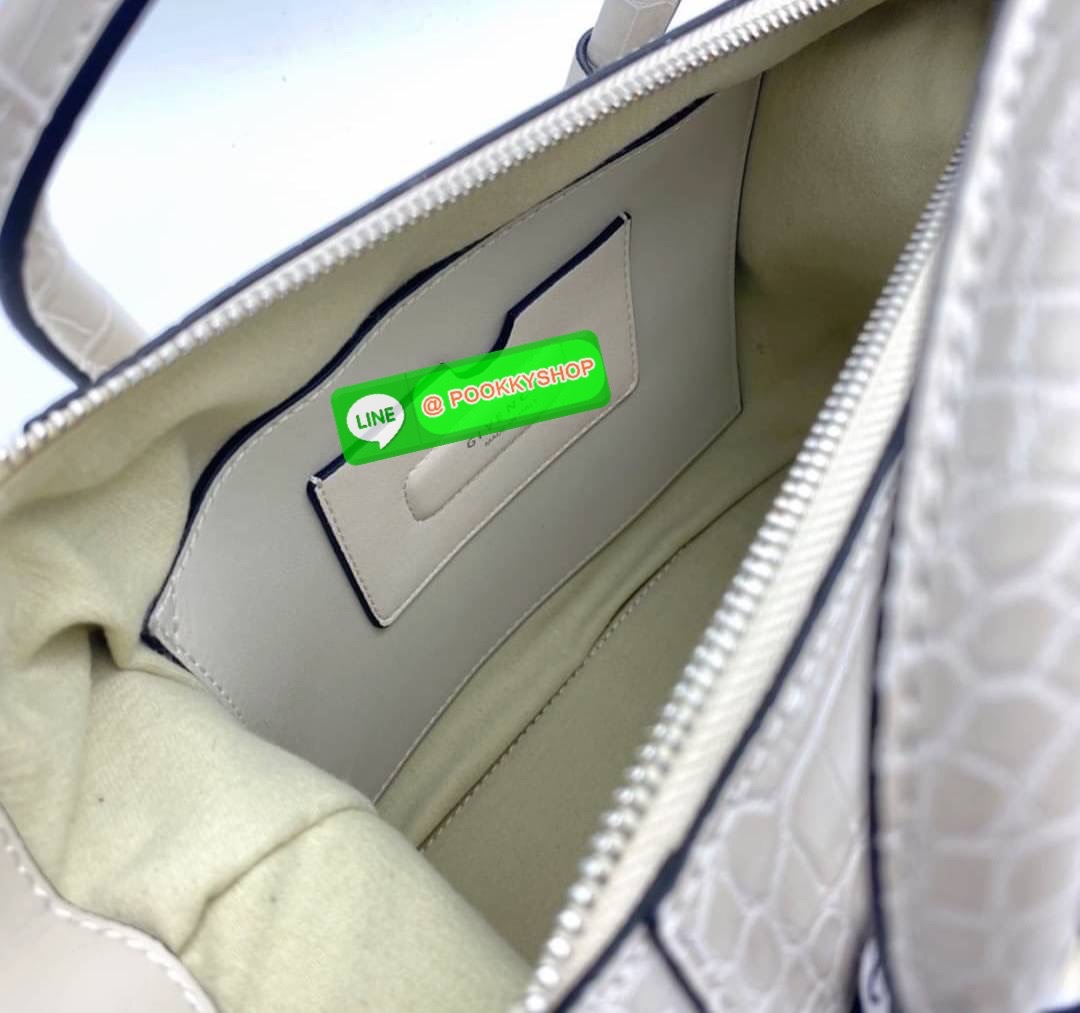 Givenchy Antigona bag 12” Givenchy Antigona small bag calf leather matte finish two rounded top handles gold-tone logo lettering adjustable detachable shoulder strap tonal stitching top zip fastening silver-tone hardware