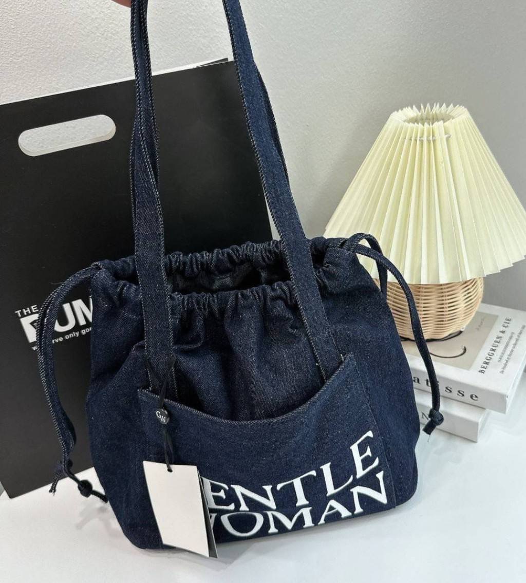 กระเป๋า Gentle Woman