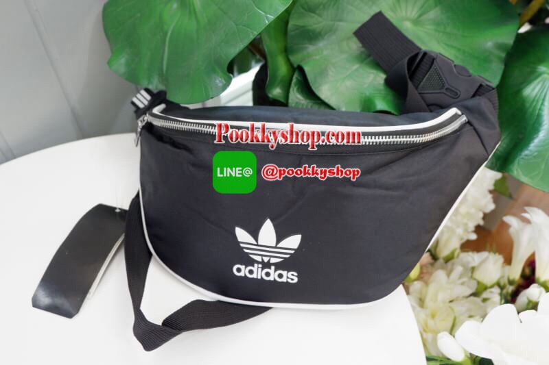 ADIDAS ORIGINALS ADICOLOR WAIST BAG Best seller! **ดาราเซเลปใช้กันเพียบ ช้าอดหมดก่อนนาจา กระเป๋าคาดอก/คาดเอวสุดชิค ดีไซน์เรียบง่าย แต่สะพายแล้วเท่ห์ คลาสสิคสุดๆ อะไหล่เงิน เปิด-ปิด ด้วยซิป ภายในกว้าง ใส่กระเป๋าสตางค์ยาวได้ และของจุกจิกได้ พอประมาณ มีช่องซ