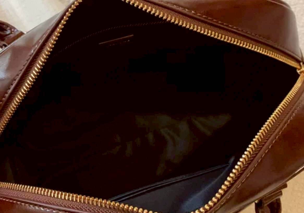 กระเป๋า Chio’2nd แบรนด์ดังมาแรงตอนนี้ กระเป๋าดีไซน์ลงตัวสวยทุกคอล ทรงนี้ขายดีตัวท๊อป แถมฟรี⁉️ตัวห้อยกระเป๋าน่ารักมาก เพิ่มมูลค่าให้กระเป๋า