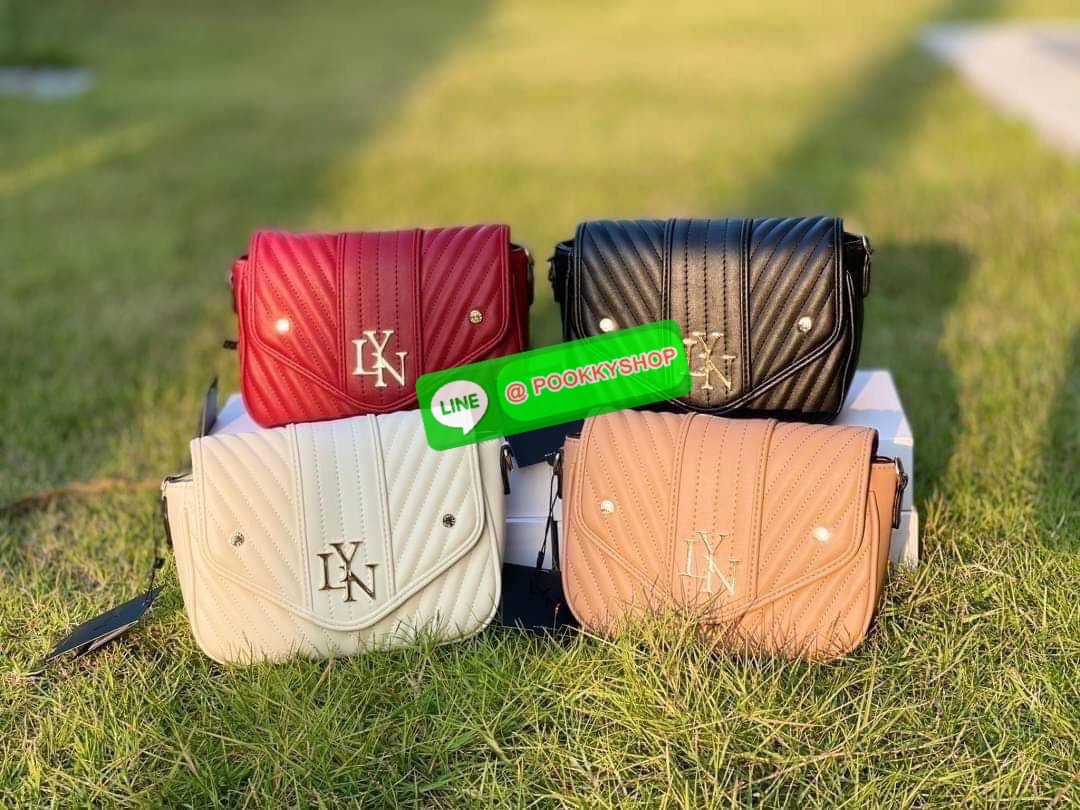 กระเป๋า Lyn สะพายข้าง แถมใบลูก คอลเล็คชั่นใหม่ ซื้อ 1 ได้ถึง 2