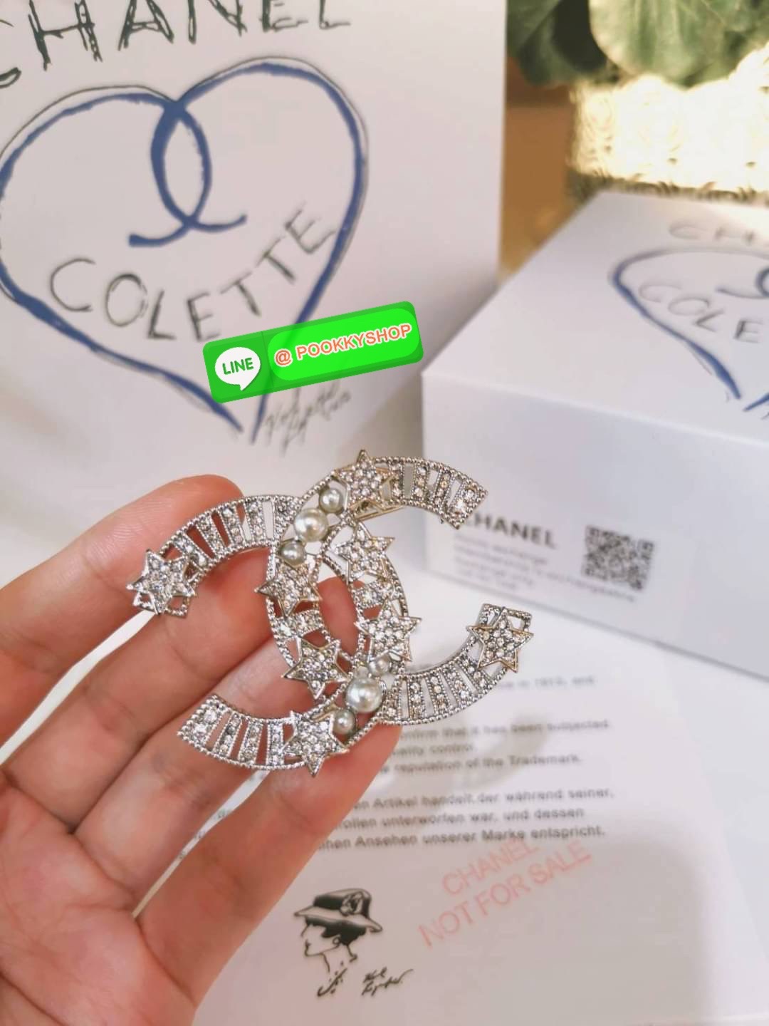 พร้อมส่งความสวย Rare items ห้ามพลาด! แพ็คสุดคุ้มX3! CHANEL EARRING & BROOCH SET VIP GIFT WITH PURCHASE THE ORIGINAL PACKAGE (GWP) ชุดกิ๊ฟเซทของกำนัลสุดเลอค่าจากการแลกคะแนนสะสมสำหรับลูกค้าสมาชิก VIP CHANEL DUTYFREE ไอเท็มหายากชวนสะสมมาเป็นชุดทั้งตุ้มหูและเ