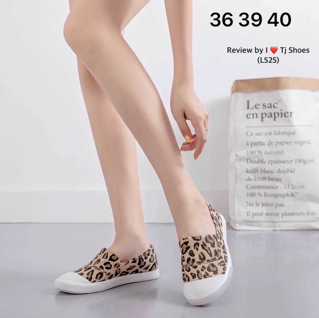 SALE ลดกระหน่ำเคลียร์สต๊อก 350 ส่งฟรี ems เลยจ้า สินค้าใหม่ไม่มีตำหนิ