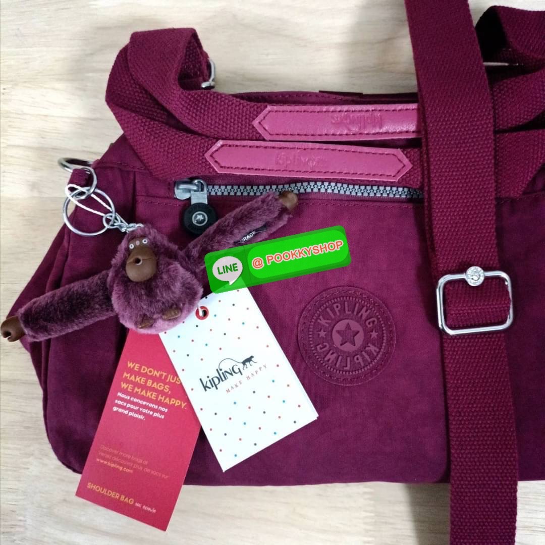 KIPLING ELISE HANDBAG กระเป๋าถือและสะพายไหล่ วัสดุ Nylon +Polyester ขนาดกำลังพอดี จุของได้มาก มีหูจับสองสาย ถือสะดวก น้ำหนักเบา มีช่องซิป ด้านหน้า ช่อง กระเป๋าหลักเปิด-ปิดด้วยซิป มี3 ช่องว่างใส่ของได้จุมากๆ ใส่มือถือได้ กระเป๋าสตางค์ใบยาว และ เครื่องสำอาง