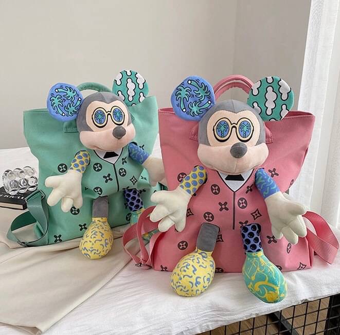 พร้อมส่ง เป้ตุ๊กตาใบใหญ่ สวยมาก น่ารักสุดๆ ไม่มีใครเหมือน และไม่เหมือนใคร สะพายเก๋ๆ งานคุณภาพสูง เนื้อผ้าหนา ตุ๊กตาแน่น ไปไหนก็เด่น ใครๆก็ต้องสะดุดมอง